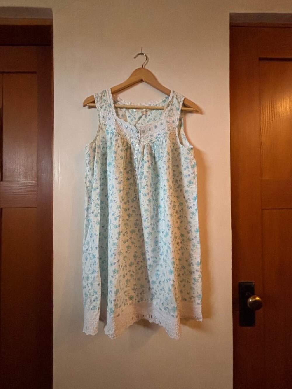 Eileen West Blue Floral Cotton Lace Sleeveless Nightgown Size M $45